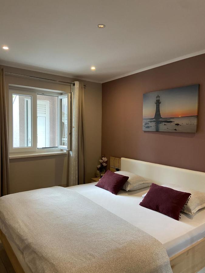Apartman Petra Gustirna Extérieur photo
