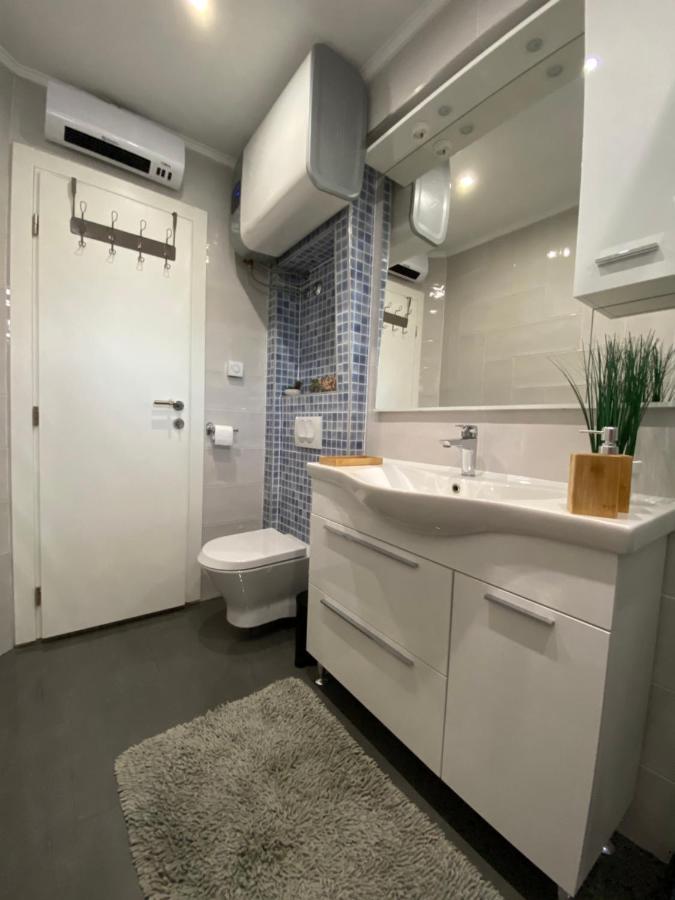 Apartman Petra Gustirna Extérieur photo